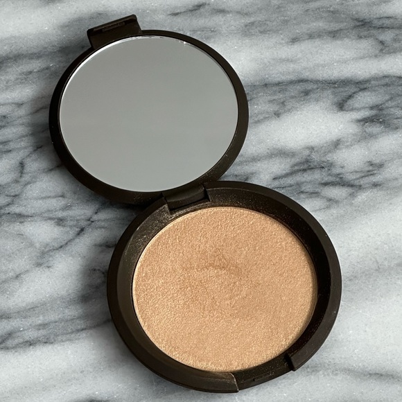 BECCA Shimmering Skin Perfector Pressed Highlighter Prosecco Pop - Picture 1 of 3